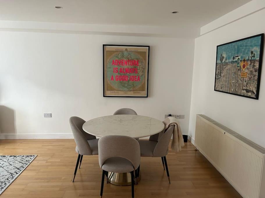 Appartamento 1 Bed Flat With View Of Vibrant Hoxton Square *